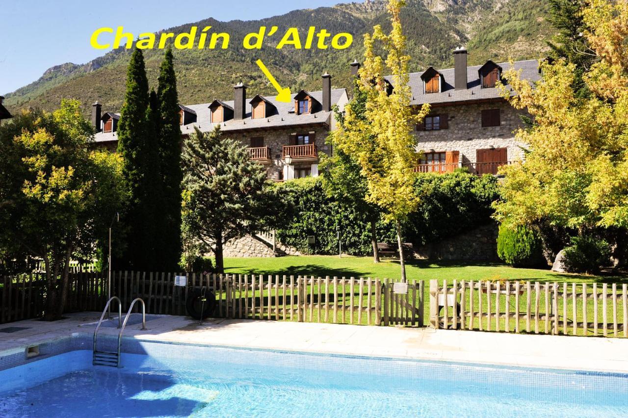 Chardin D'Alto-Apartamentos Chardins ベナスケ エクステリア 写真