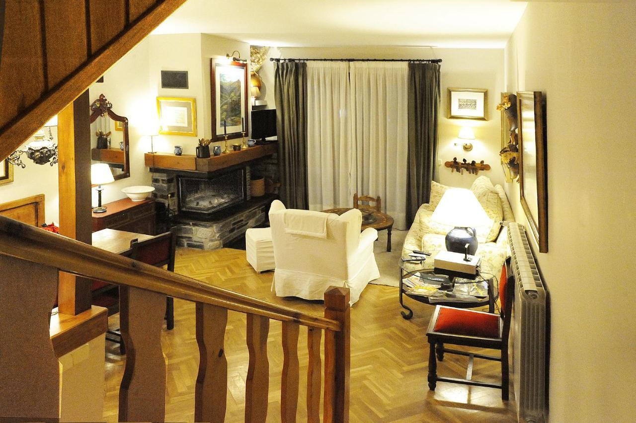 Chardin D'Alto-Apartamentos Chardins ベナスケ エクステリア 写真