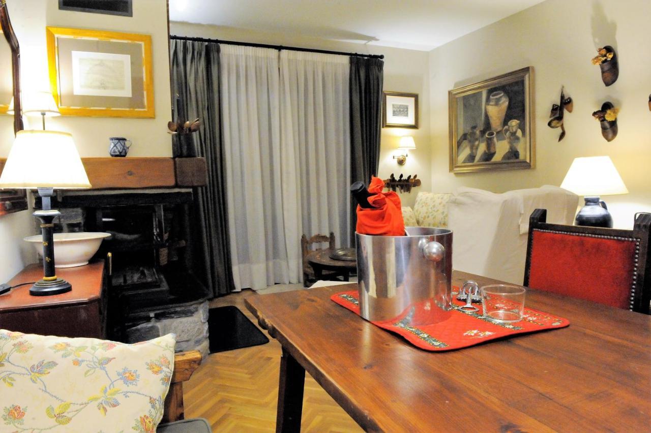 Chardin D'Alto-Apartamentos Chardins ベナスケ エクステリア 写真